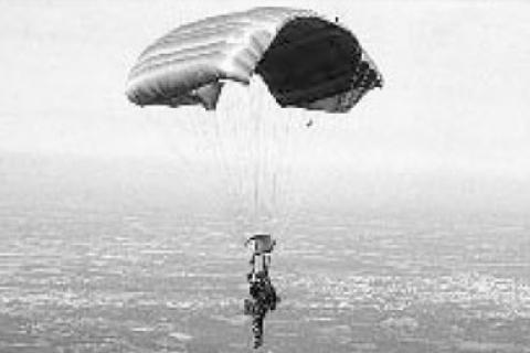 STRESS AU COURS DU SAUT EN PARACHUTE À TRÈS GRANDE HAUTEUR
